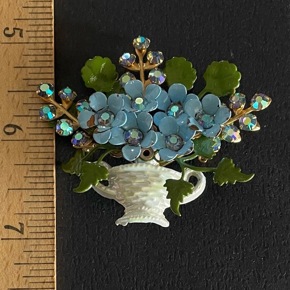 Vintage Blue Flower Basket Brooch Enamel and AB Rhinestones - Picture 3 of 4